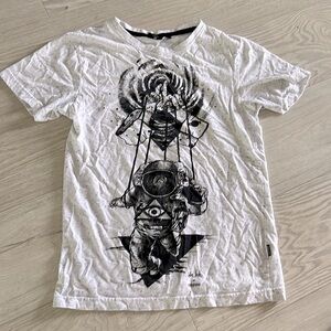 Cropp Brand Men's Black/white Print Tee Size XS